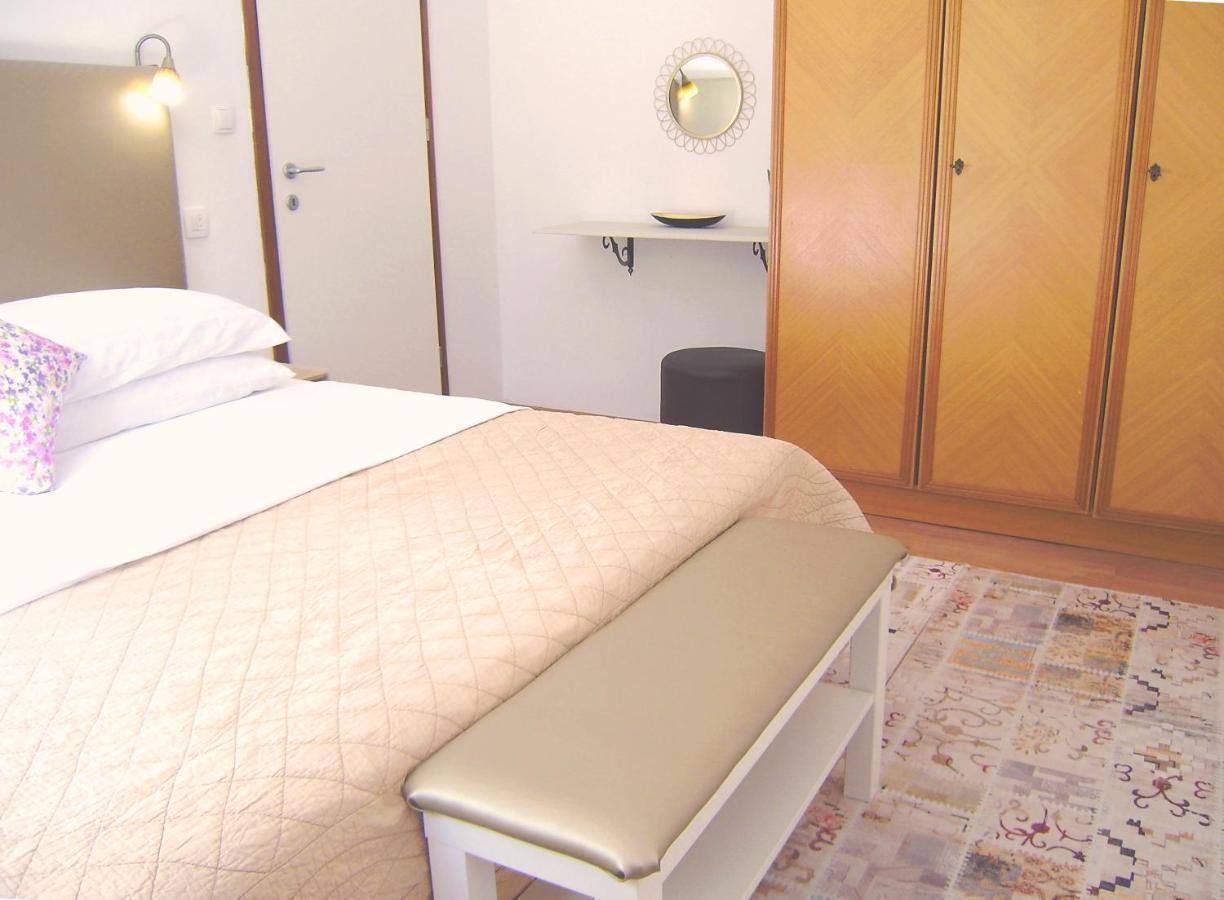 Apartments Iris Korcula Town Exterior photo