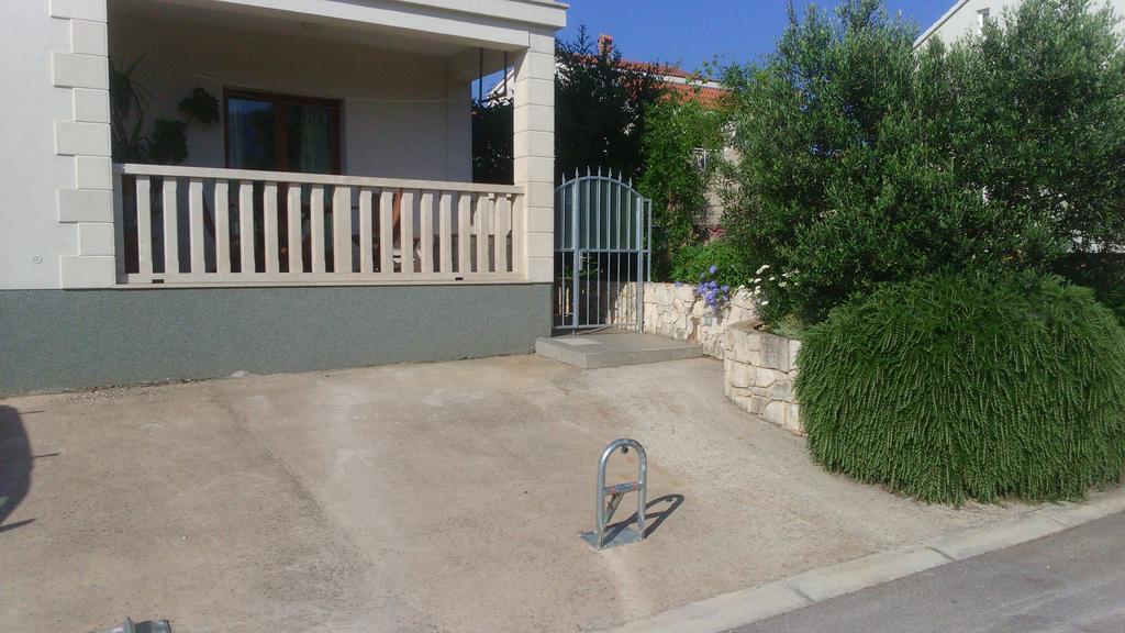 Apartments Iris Korcula Town Exterior photo