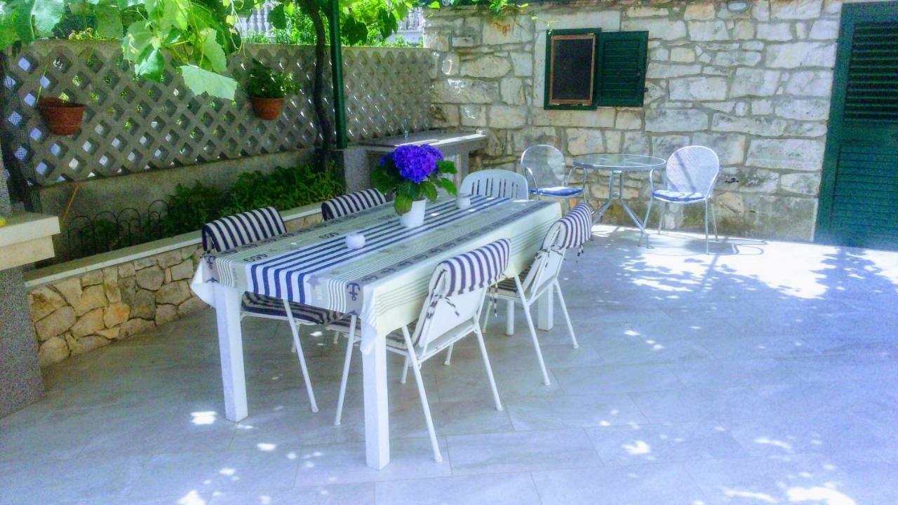 Apartments Iris Korcula Town Exterior photo